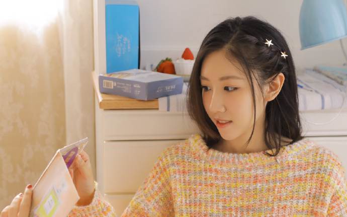 习近平主席《论教育》《习近平文化思想学习纲要》《近镜头：温暖的瞬间》繁体版在香港书展首发